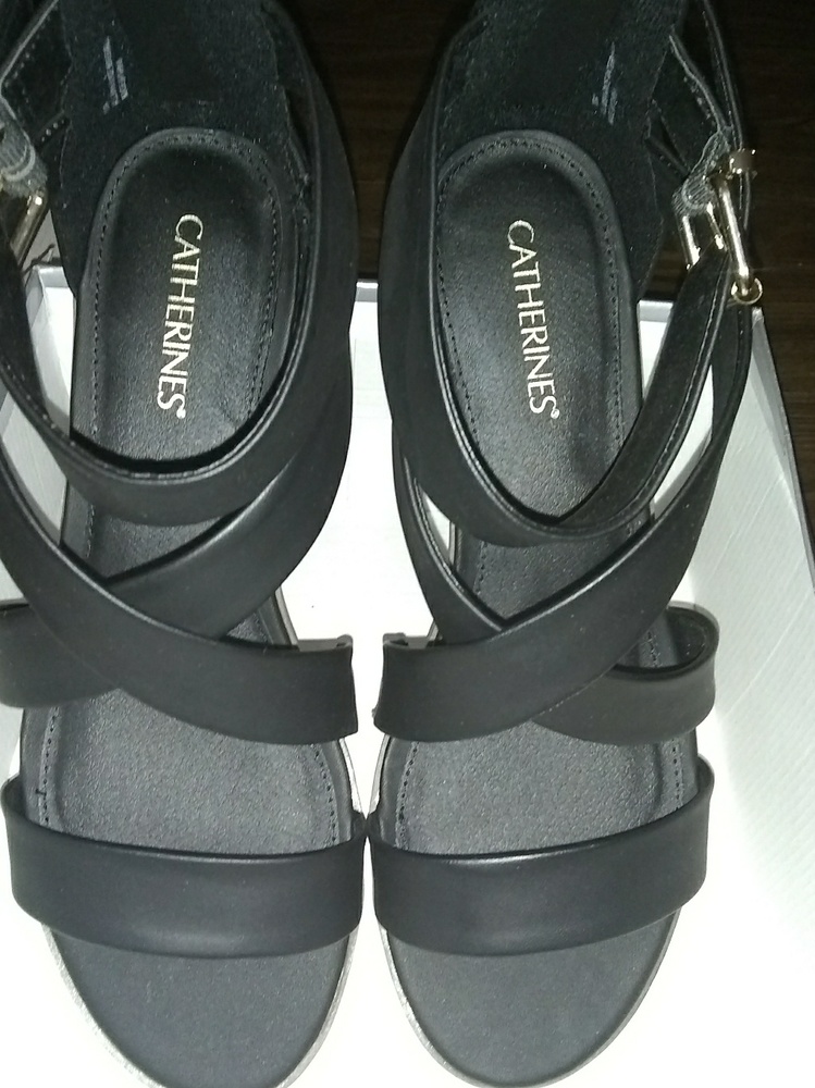Black strappy sandals.